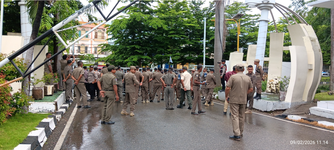 Aksi Unjuk Rasa Terkait Pendidikan di NTT